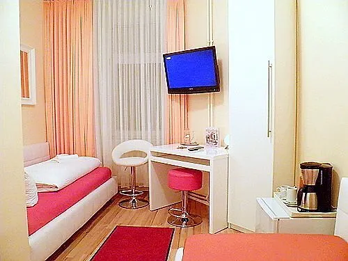 Gæstehus City Guesthouse Pension Berlin 2*