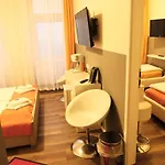 City Guesthouse Pension Berlin Pensionat Berlin