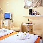 City Guesthouse Pension Berlin Pensionat