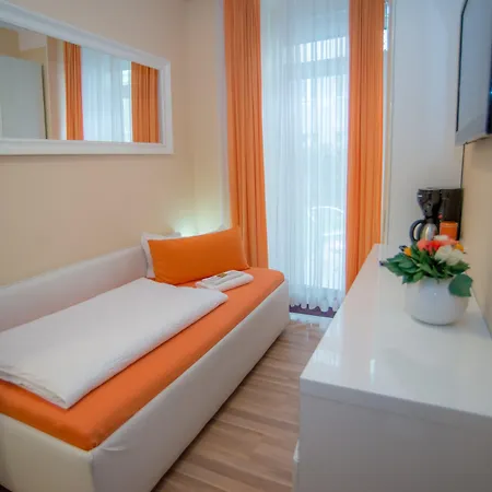 City Guesthouse Pension Berlin Affittacamere Berlino