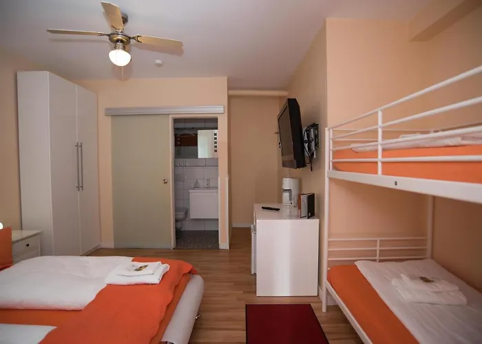 Pensionat City Guesthouse Pension Berlin 2*