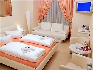 City Guesthouse Pension Berlin Guest house 2*