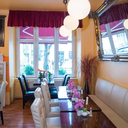 City Guesthouse Pension Berlin Guest house 2*