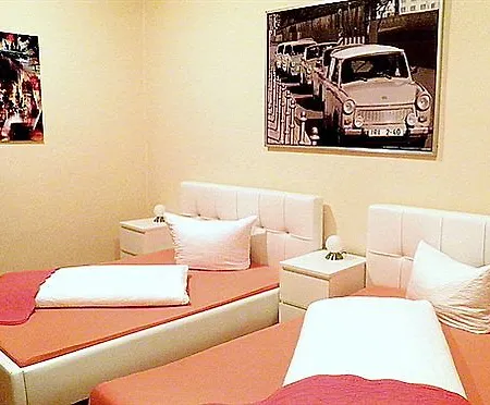 Casa de hóspedes City Guesthouse Pension Berlin 2*