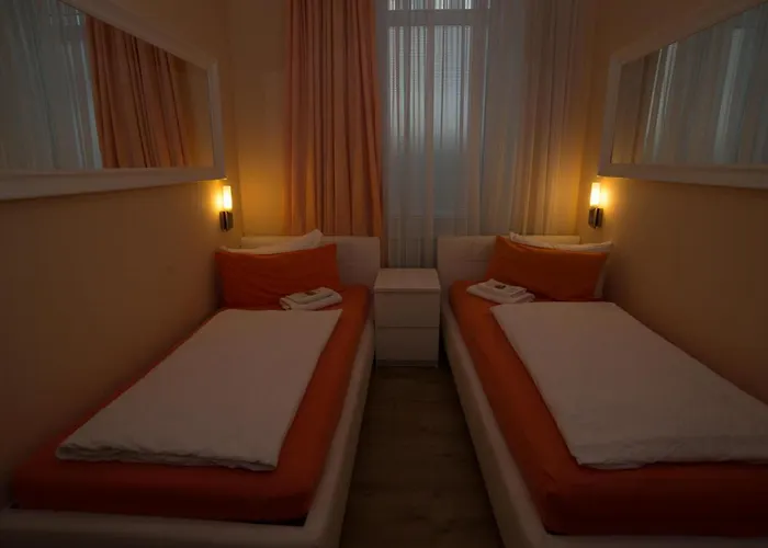 City Guesthouse Pension Berlin Berlino