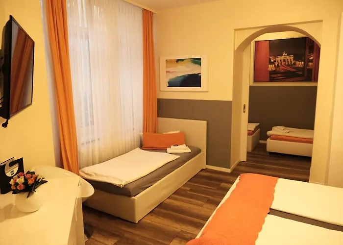 City Guesthouse Pension Berlin 2* Berlino