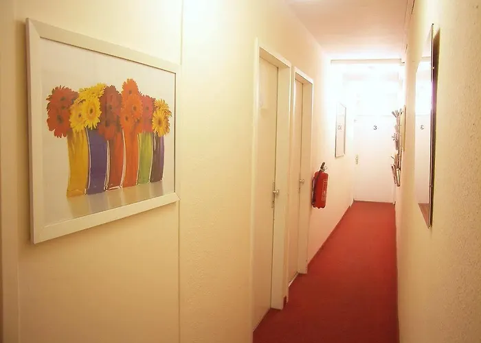 City Guesthouse Pension Berlin 2*